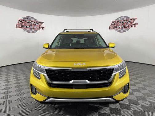 Yellow 2023 Kia Seltos SX