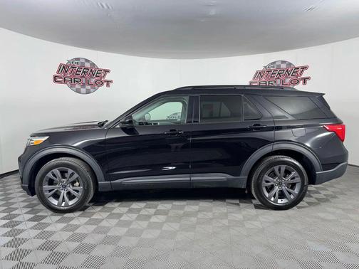 2022 Ford Explorer XLT Sport Utility 4D