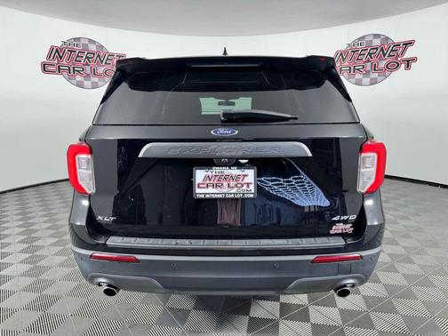 2022 Ford Explorer XLT Sport Utility 4D