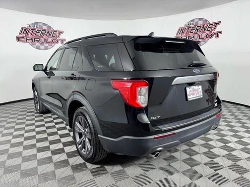 2022 Ford Explorer XLT Sport Utility 4D