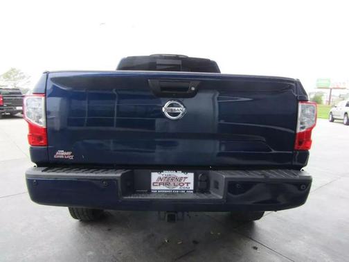 2017 Nissan Titan XD SV