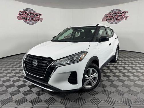 2022 Nissan Kicks S