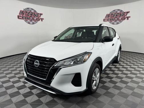 2022 Nissan Kicks S
