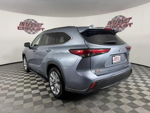 Blue 2020 Toyota Highlander Limited