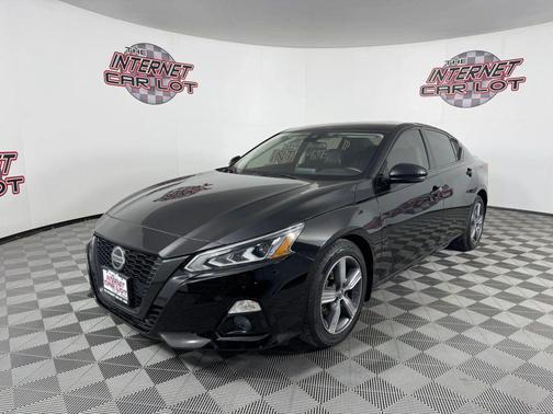 Black 2022 Nissan Altima 2.5 SL