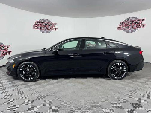 2023 Kia K5 GT-Line Sedan 4D