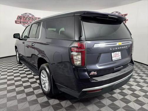 2023 Chevrolet Suburban LT