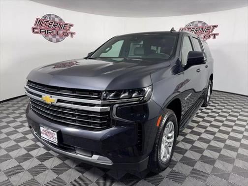 2023 Chevrolet Suburban LT