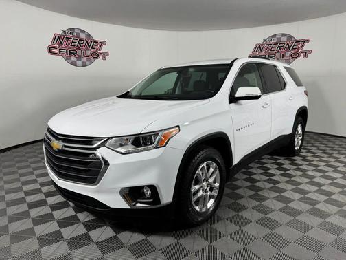 White 2018 Chevrolet Traverse LT