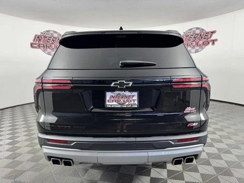 Black 2025 Chevrolet Traverse L