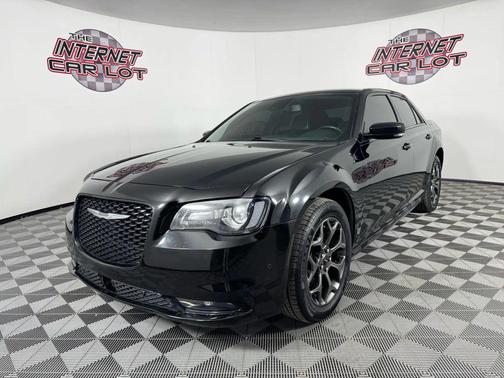 2018 Chrysler 300 S
