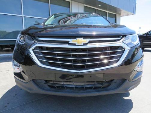 Photo 2 of 32 of 2019 Chevrolet Equinox 1LT