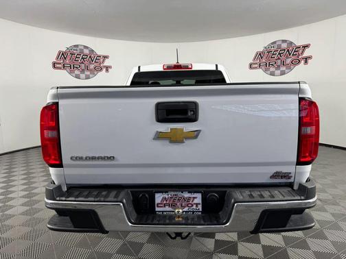 White 2017 Chevrolet Colorado WT