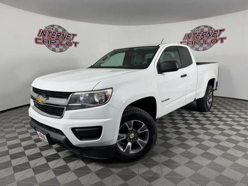 White 2017 Chevrolet Colorado WT