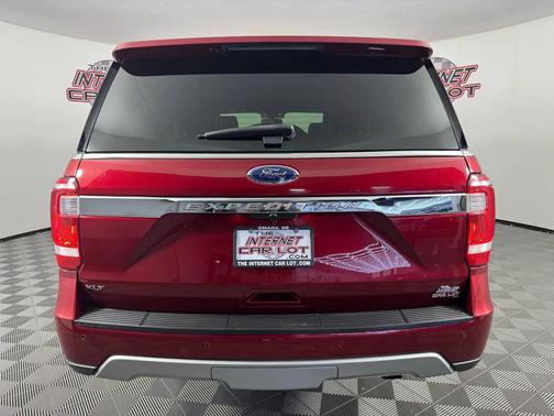 2019 Ford Expedition XLT Sport Utility 4D