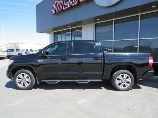2017 Toyota Tundra Platinum