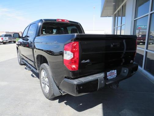 2017 Toyota Tundra Platinum