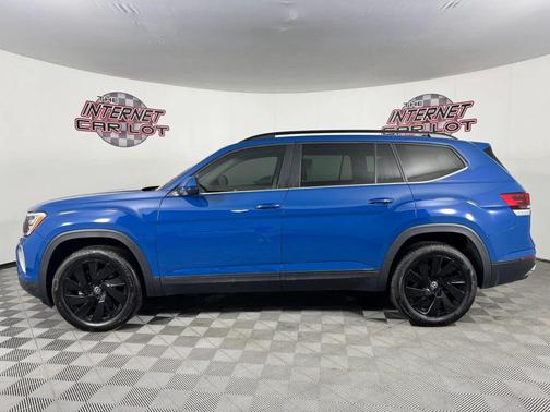 2025 Volkswagen Atlas 2.0T SE w/Technology