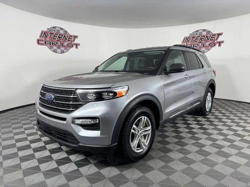 Silver 2022 Ford Explorer XLT Sport Utility 4D