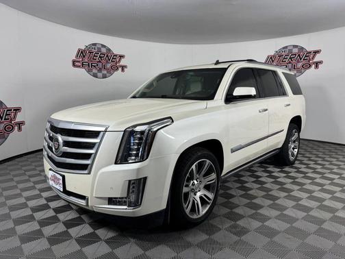 White 2015 Cadillac Escalade Premium