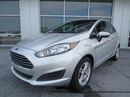 2017 Ford Fiesta SE Hatchback 4D
