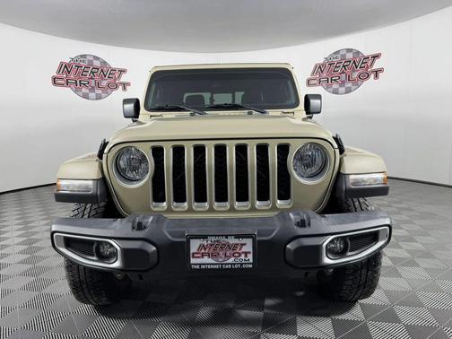 Tan 2022 Jeep Gladiator Overland