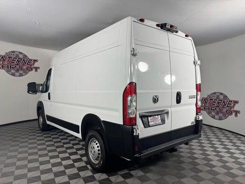 2024 RAM ProMaster 2500 Tradesman