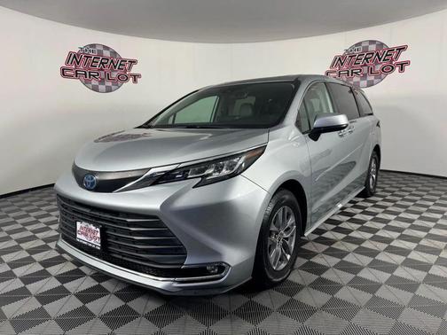 2021 Toyota Sienna XLE 7 Passenger