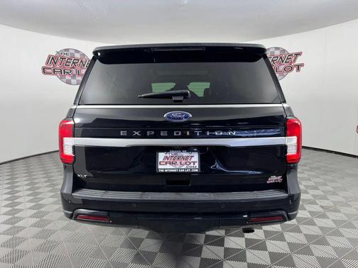 Black 2022 Ford Expedition XLT Sport Utility 4D