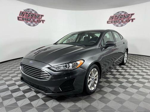 2020 Ford Fusion SE Sedan 4D