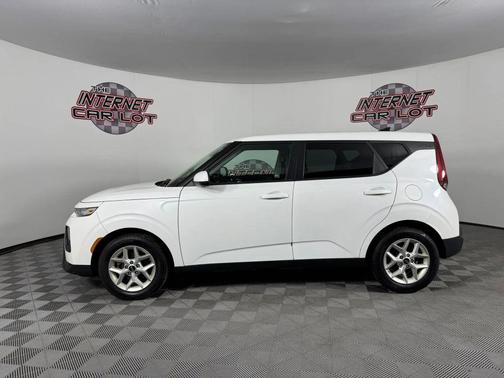 2020 Kia Soul S Wagon 4D