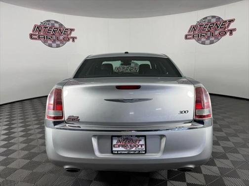 2012 Chrysler 300 Limited