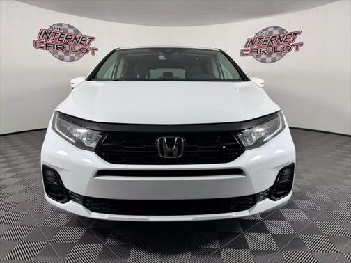 2025 Honda Odyssey Touring Van 4D