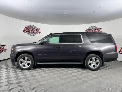Gray 2016 Chevrolet Suburban LT