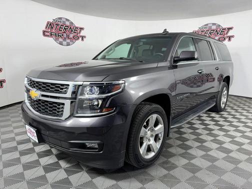 Gray 2016 Chevrolet Suburban LT