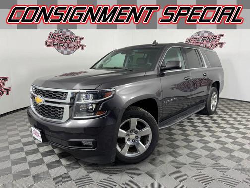 Gray 2016 Chevrolet Suburban LT