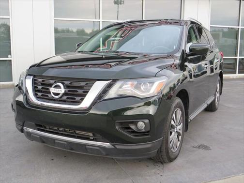 2018 Nissan Pathfinder SV