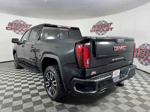 Black 2021 GMC Sierra 1500 AT4