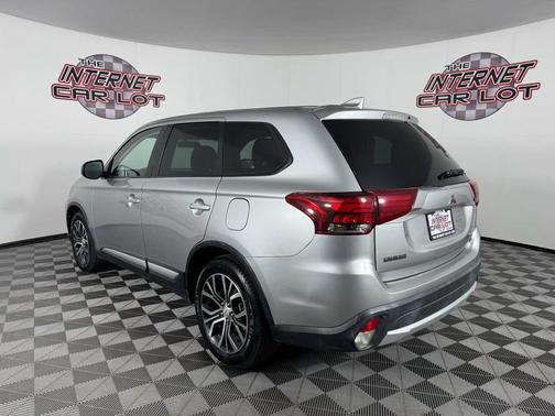 2018 Mitsubishi Outlander ES