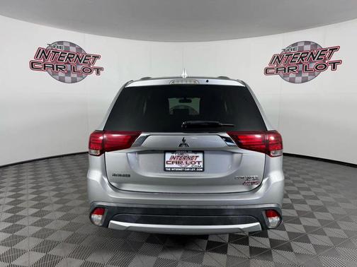 2018 Mitsubishi Outlander ES