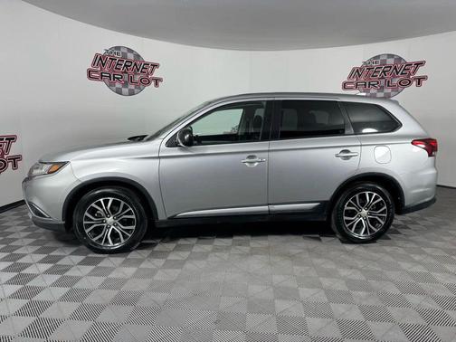 2018 Mitsubishi Outlander ES