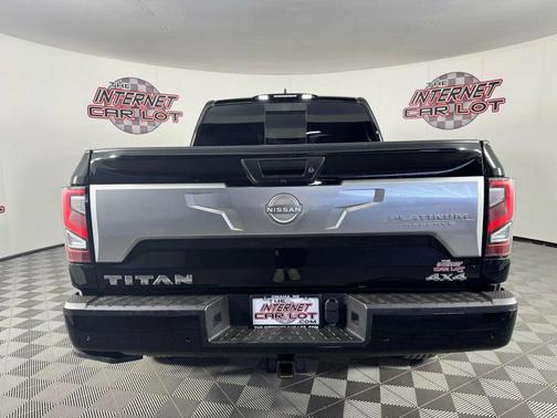2023 Nissan Titan Platinum Reserve