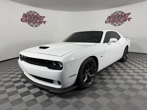 White 2019 Dodge Challenger R/T