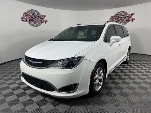 2018 Chrysler Pacifica Touring-L Plus