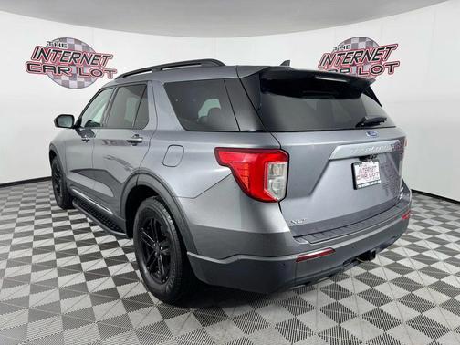 2021 Ford Explorer XLT Sport Utility 4D