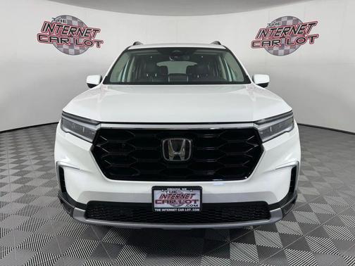 2024 Honda Pilot Touring 8-Passenger