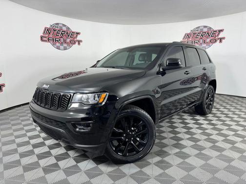 Black 2021 Jeep Grand Cherokee Laredo X