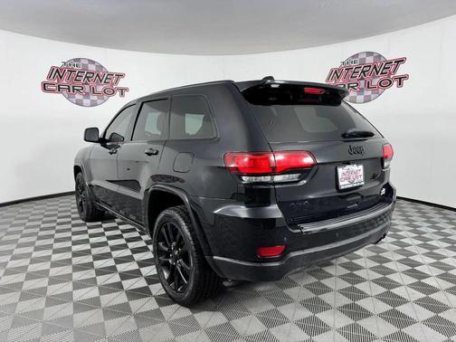 Black 2021 Jeep Grand Cherokee Laredo X