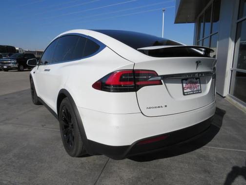 2017 Tesla Model X 100D Sport Utility 4D