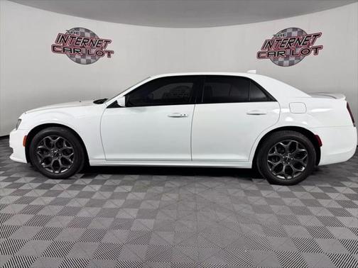 2018 Chrysler 300 S